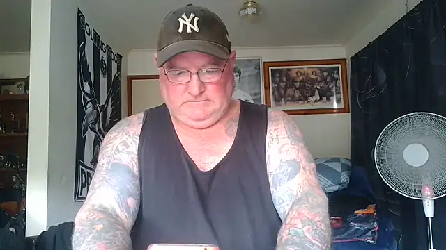 KINKYBLUEYES69