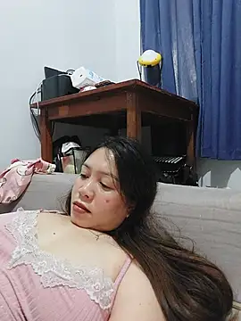 MissKitty31 live cam preview