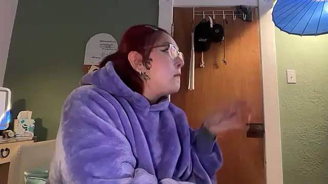 naya_pumpkin live cam on StripChat