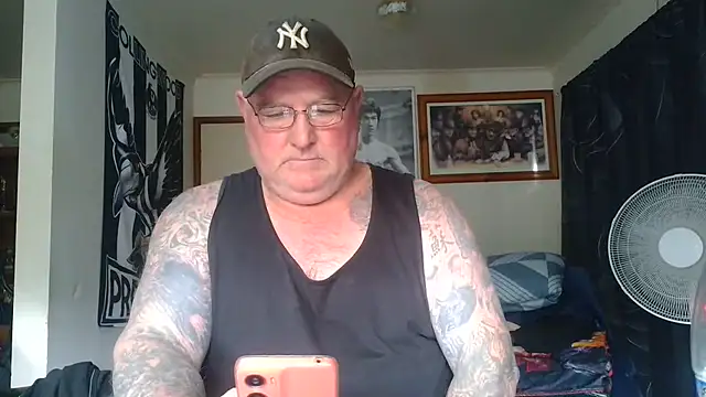 KINKYBLUEYES69