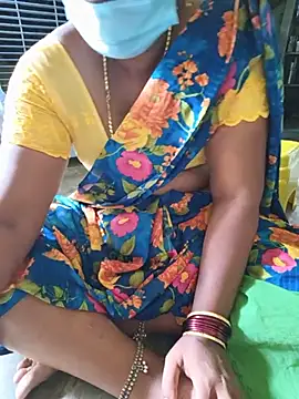 Tamilselviroja- live cam on StripChat