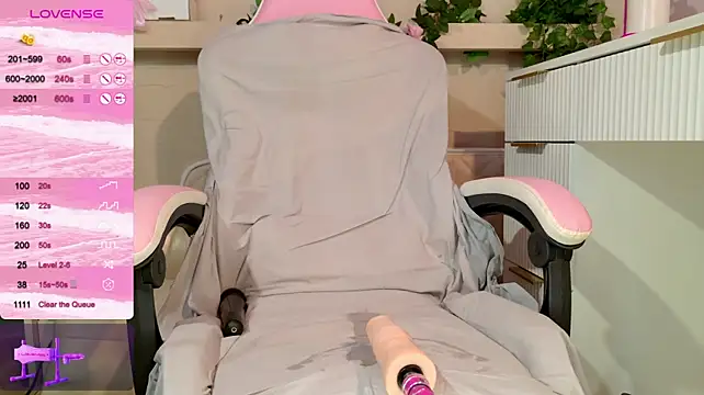 LeonaEviann live sex cam