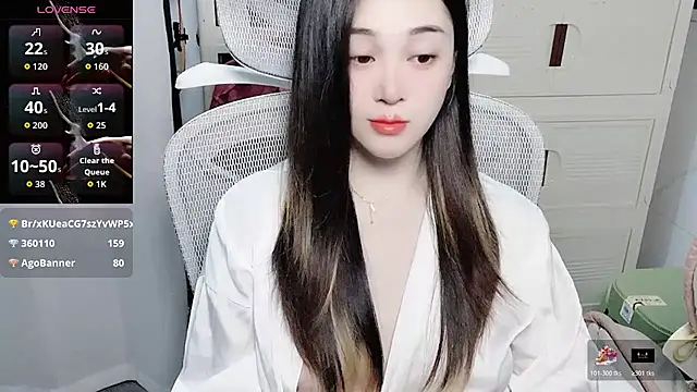 woaiqinqin live cam on StripChat