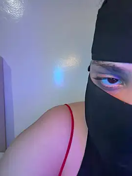 Zineb-bitch webcam