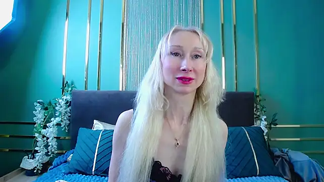 KissDreamm live cam on StripChat