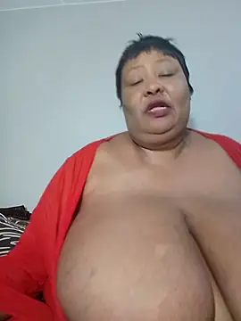 nancy111 (F milf) - Make Me cum and squit in my toy