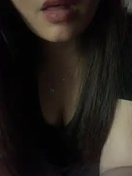 dgggg12345 live cam on StripChat