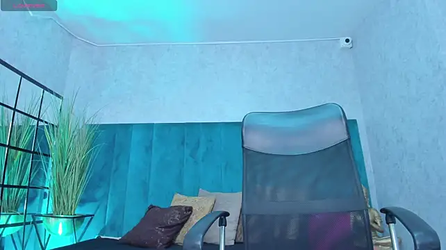 xcarlettt live cam on StripChat