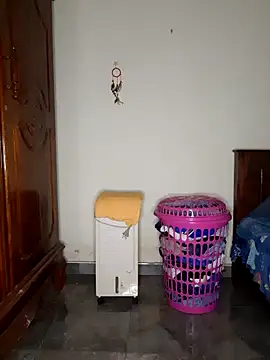 SuranSexy33 webcam