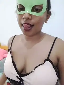 sldoni live cam on StripChat