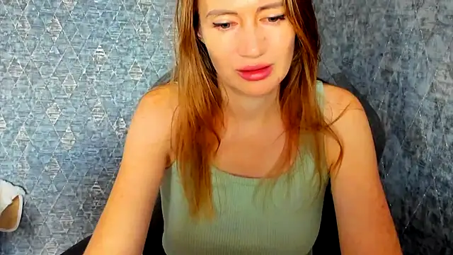 JessFoxxx live cam on StripChat
