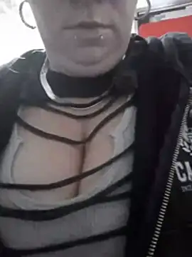 Kinkybeauty_freakybeast