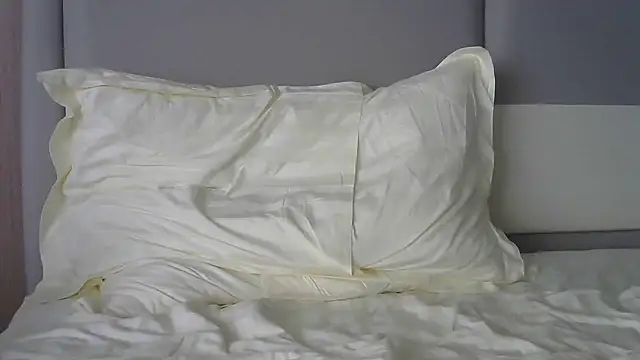 HotHunkHarry live cam on StripChat