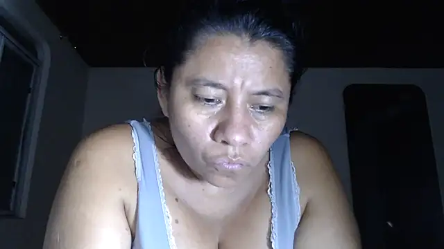 adrixxx38 live cam on StripChat