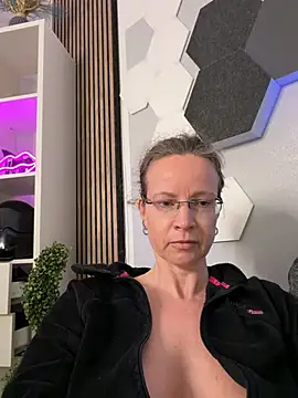 AnnikaRose webcam