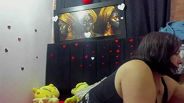 Evaaross_2345 live cam preview