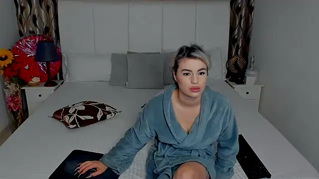 RaisaHot