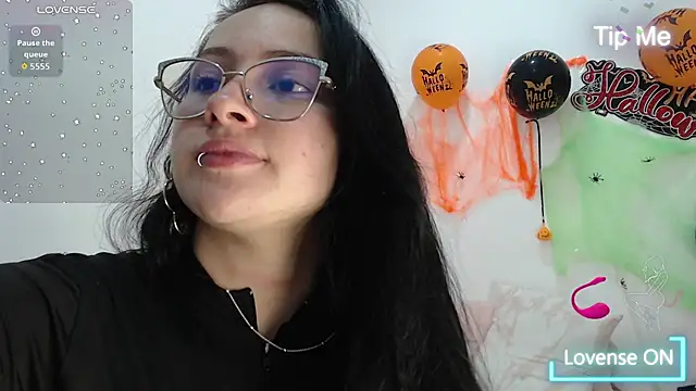 Angell_Hott- live cam preview