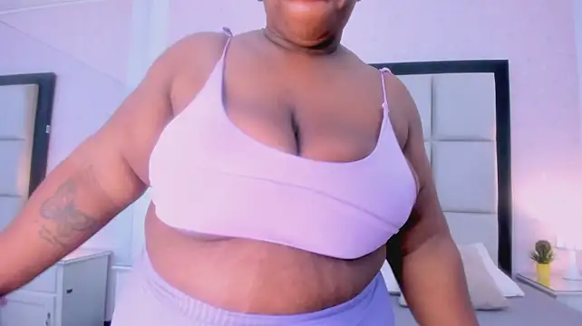 TreisyVixen