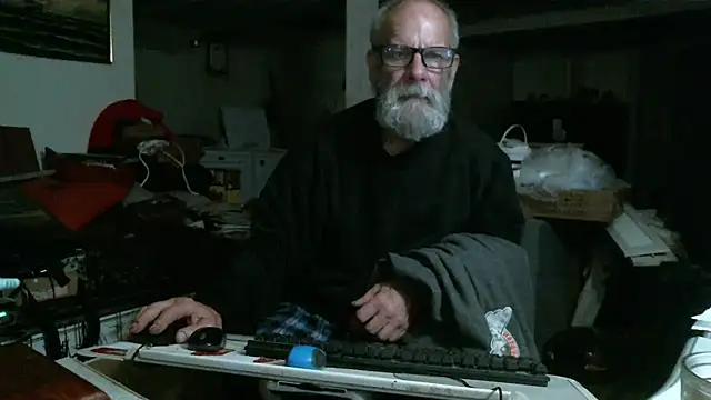 farmboy4yu live sex cam