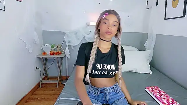 littleebonymommy