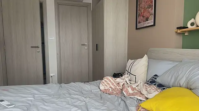 Anna_Six