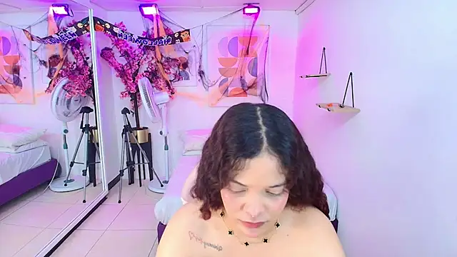 Maggy_t18