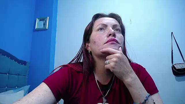 carolinhe26