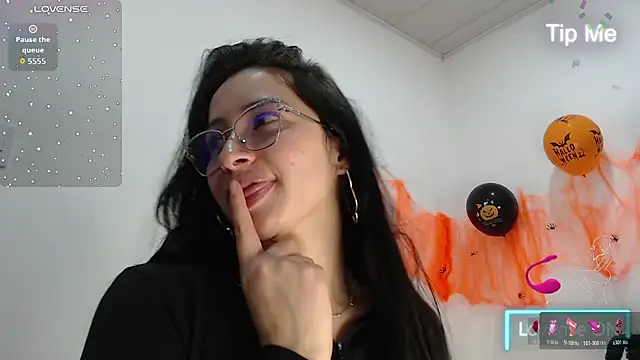 Angell_Hott- live cam preview
