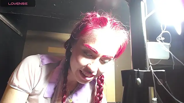 lia_queen04