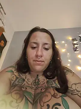 Thelittledevil388 live cam preview
