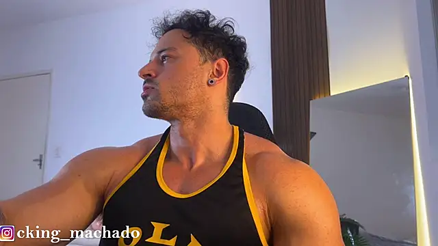 Lucasfit24 on Stripchat