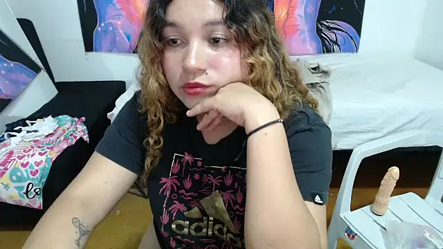 Kiarahotxplay