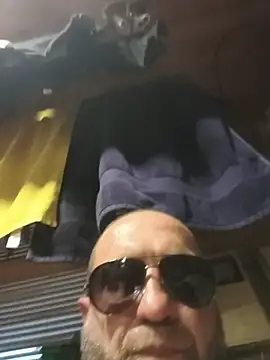 KosBi69 on Stripchat
