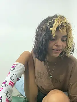 mysticaya stripchat