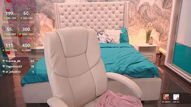 VikVikLove live cam preview