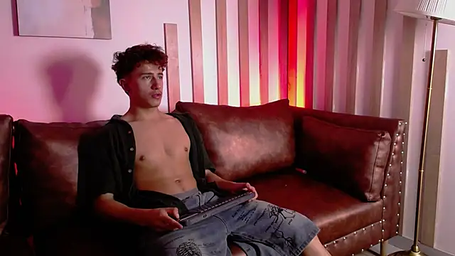 Santi_Williams live sex cam