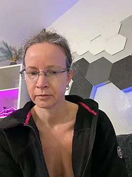 annikarose (F milf) - Naked Orgasmus