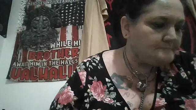 thorsonfreja (F milf) - necked for 10  mins