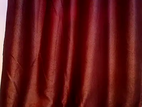 Naughtysuzzi_