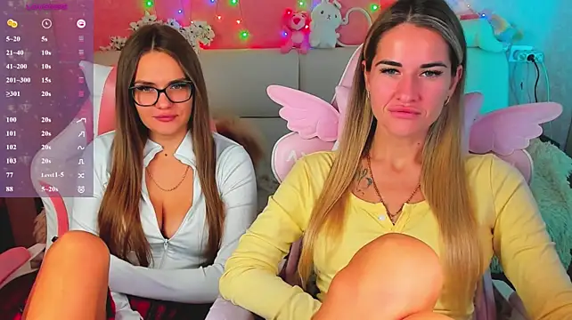 hotty_girls_here