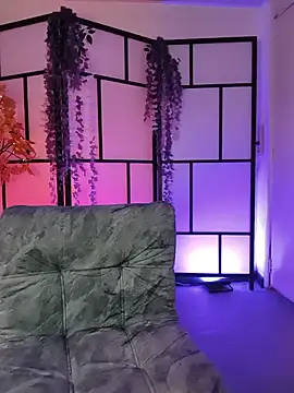 Violet-Secret live cam on StripChat