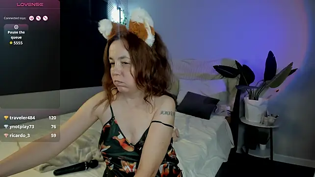 Kira_Adler live cam preview