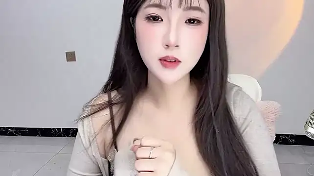 Lucy_8858