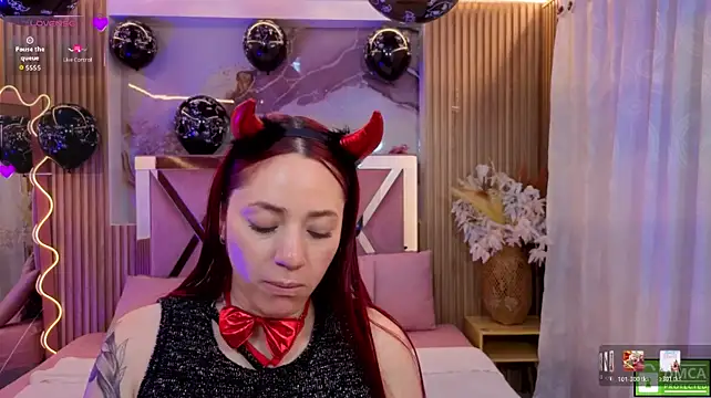 ANNE_TAY1