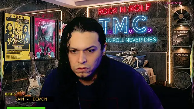 chino_roz live cam preview