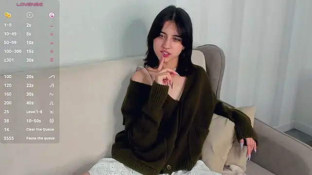 LaveraSitko live cam on StripChat
