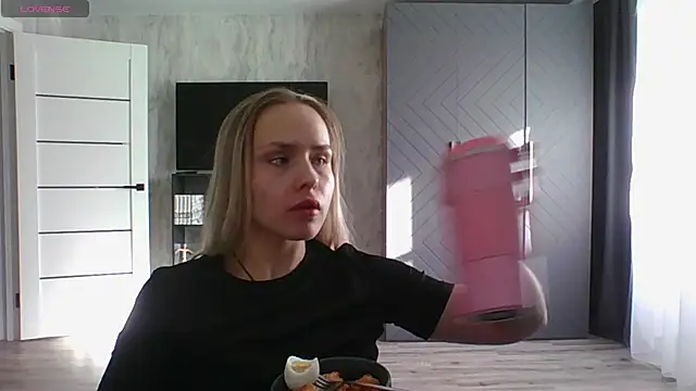 Annie_Cohn