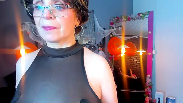 Samantha_mature56