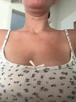 Pregnantbreastfeedingslut